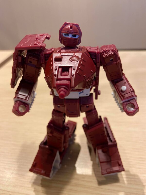 Transformers WFC Kingdom Warpath Deluxe Class  (1 of 10)